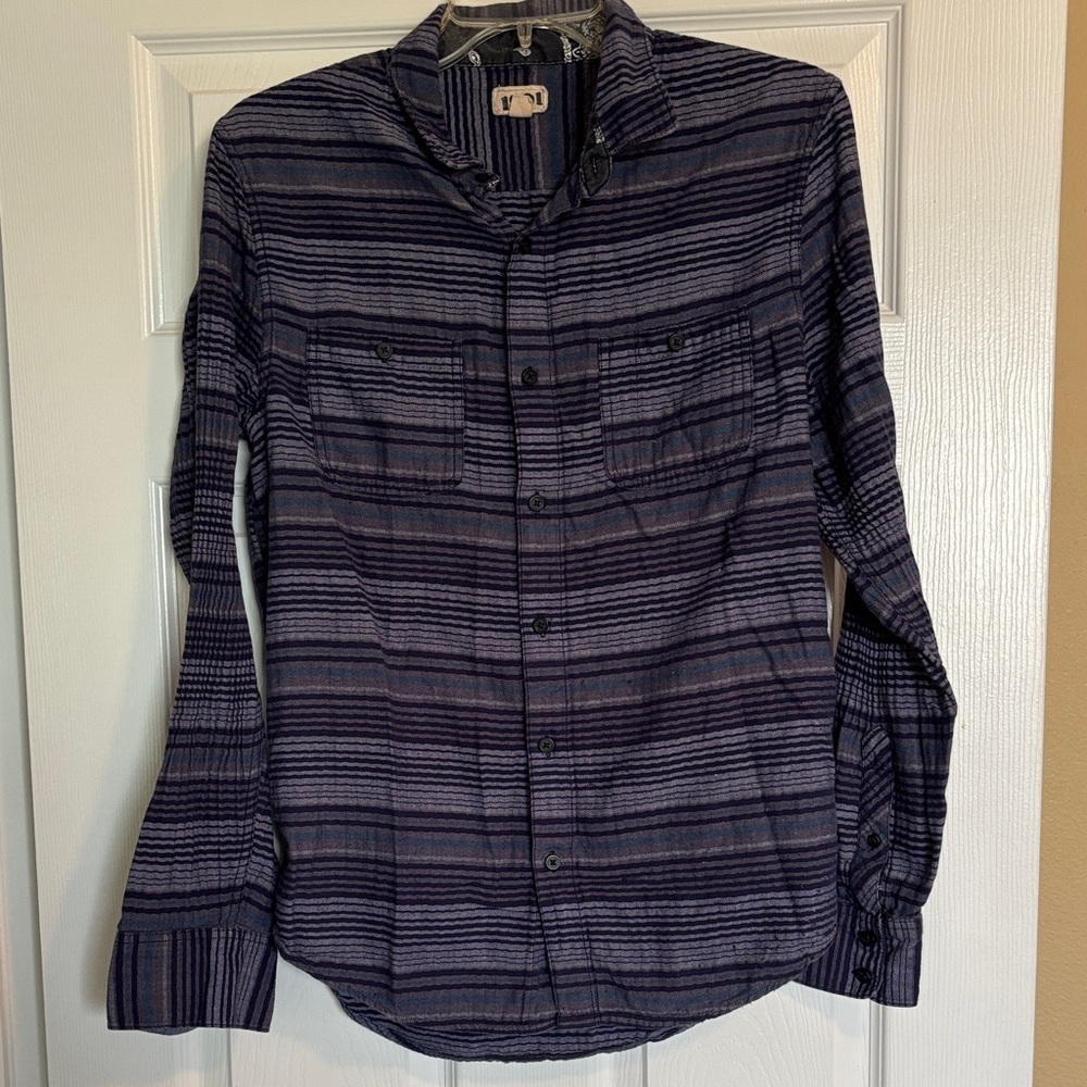 1901 men’s blue long sleeve button down shirt size medium